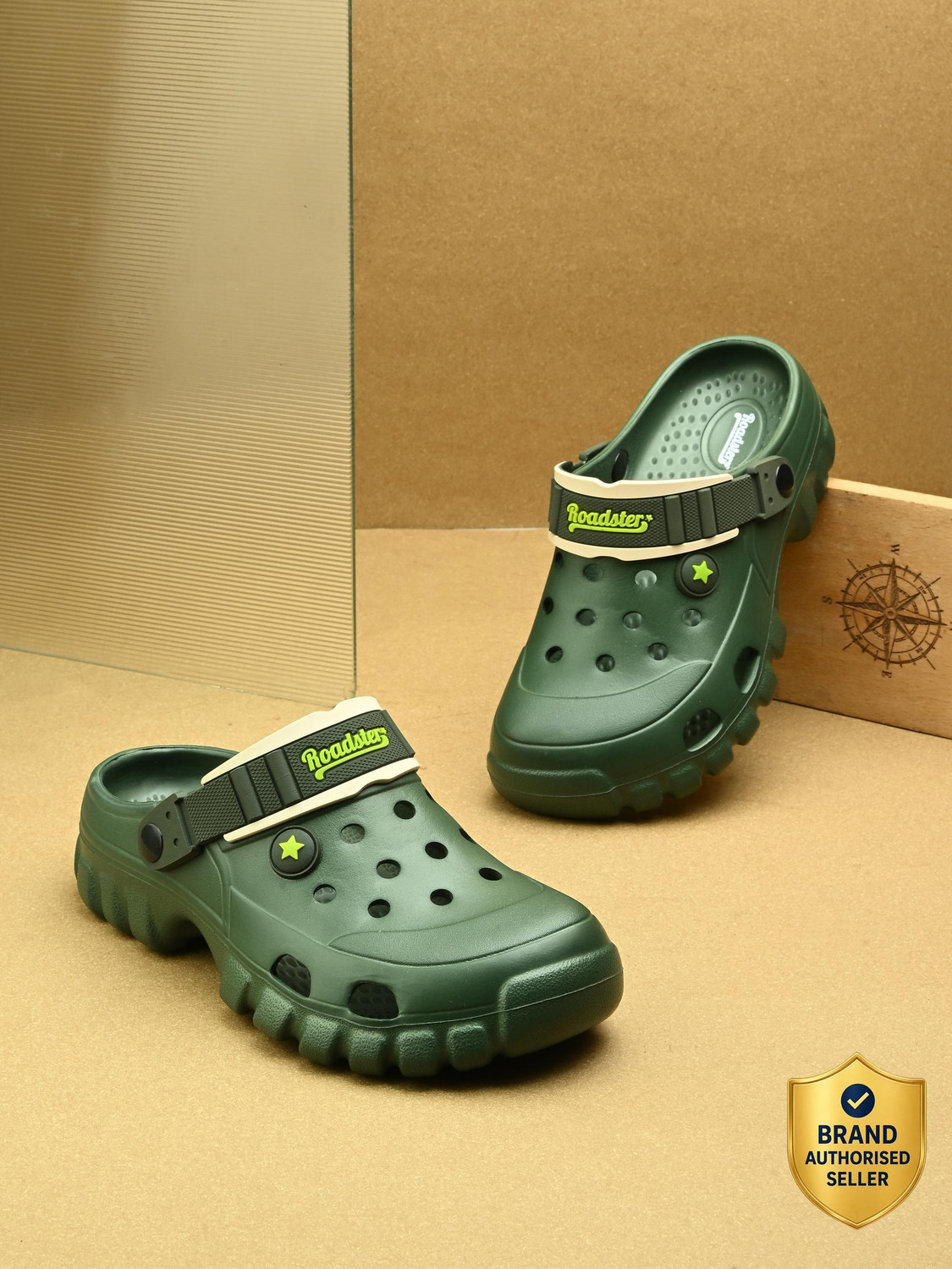Image of Roadster Men Clogs