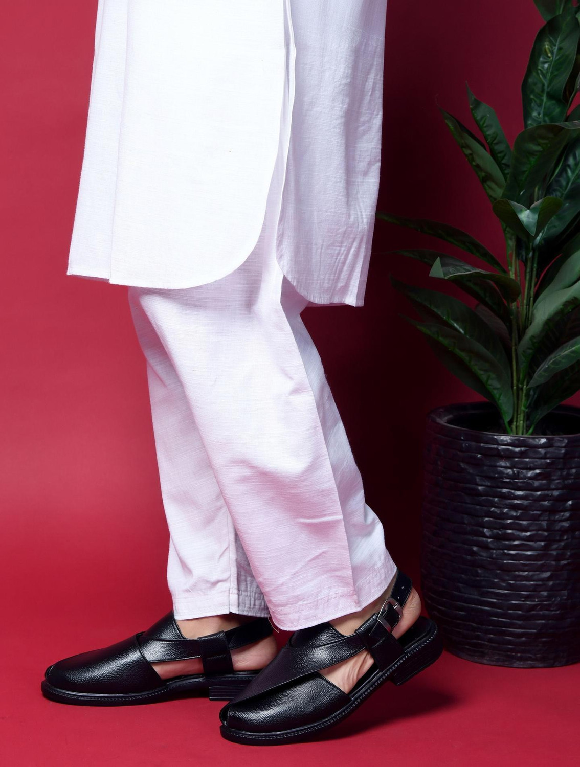 Image of STEPFOX Premium Ethnic Style Peshawari With Adjustable Backstrap heel & Comfort Sole Men Sandals