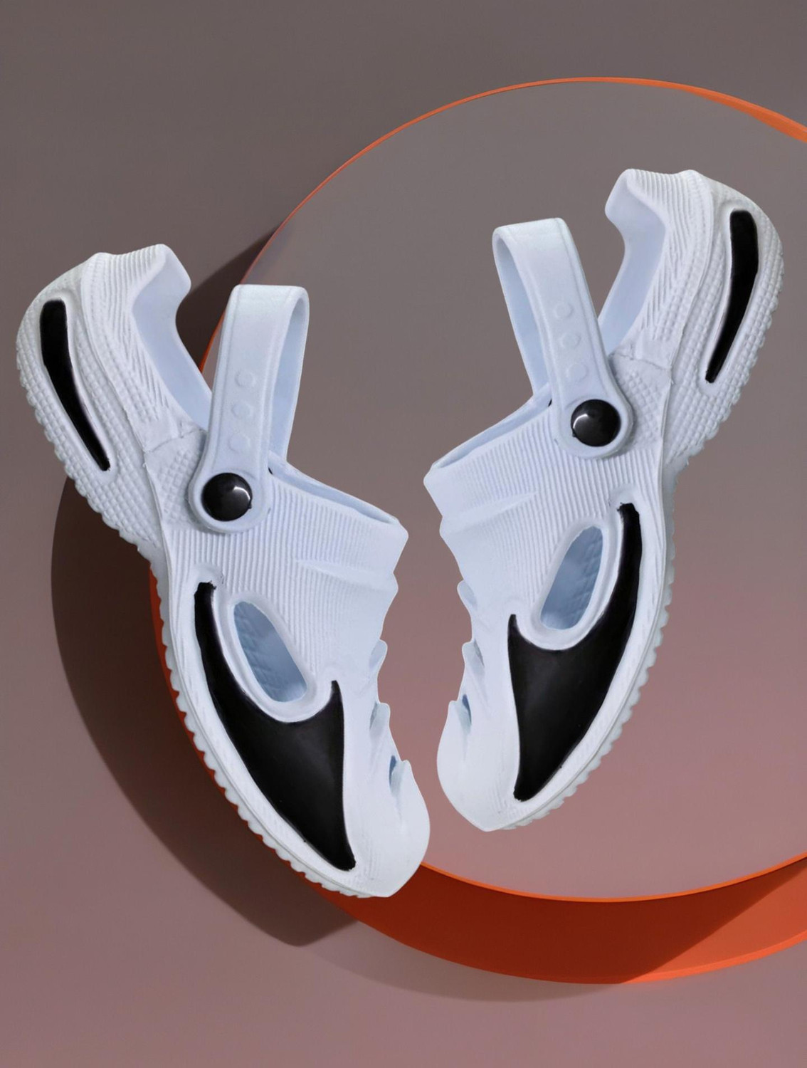 Image of AARJU Men Clogs