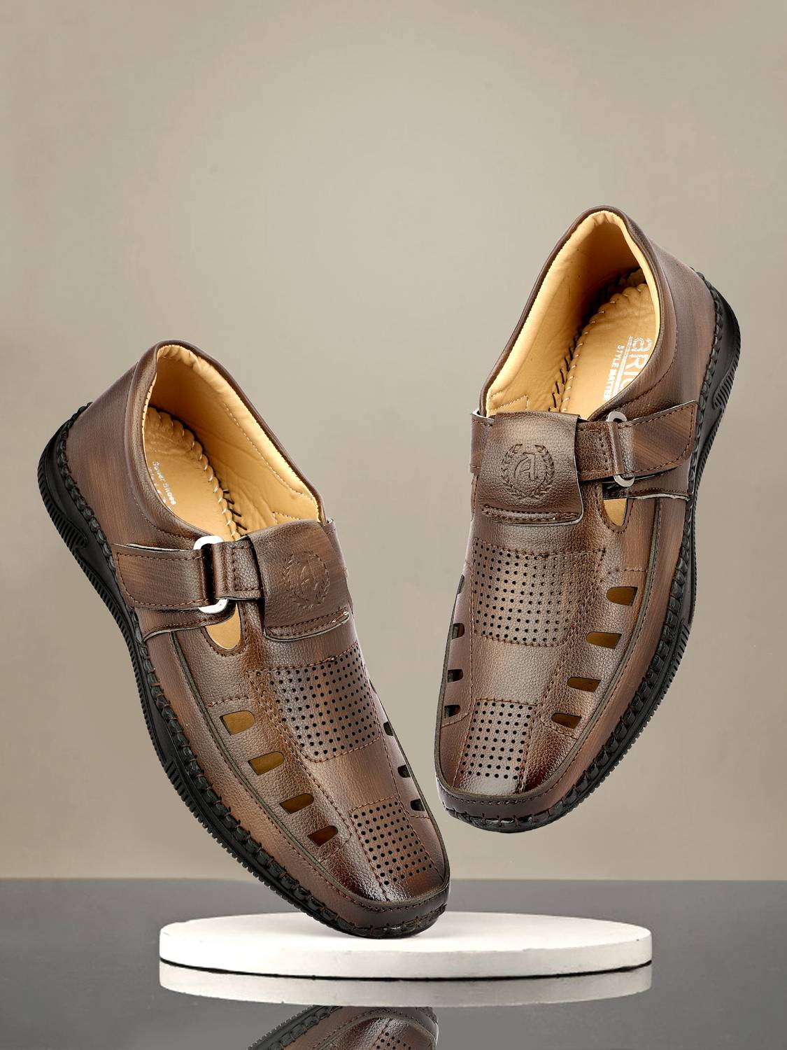 aRICS Men Sandals