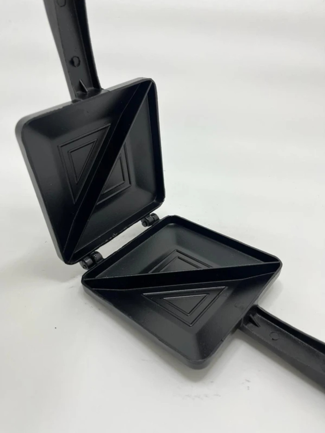 Image of B D WORLD by Futurist World GAS TOASTER Grill Sandwich Maker
