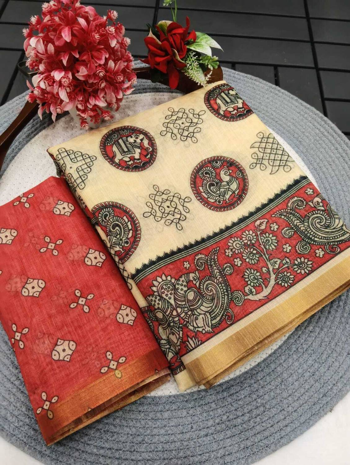 ASHTA Floral Print Daily Wear Cotton Linen Saree