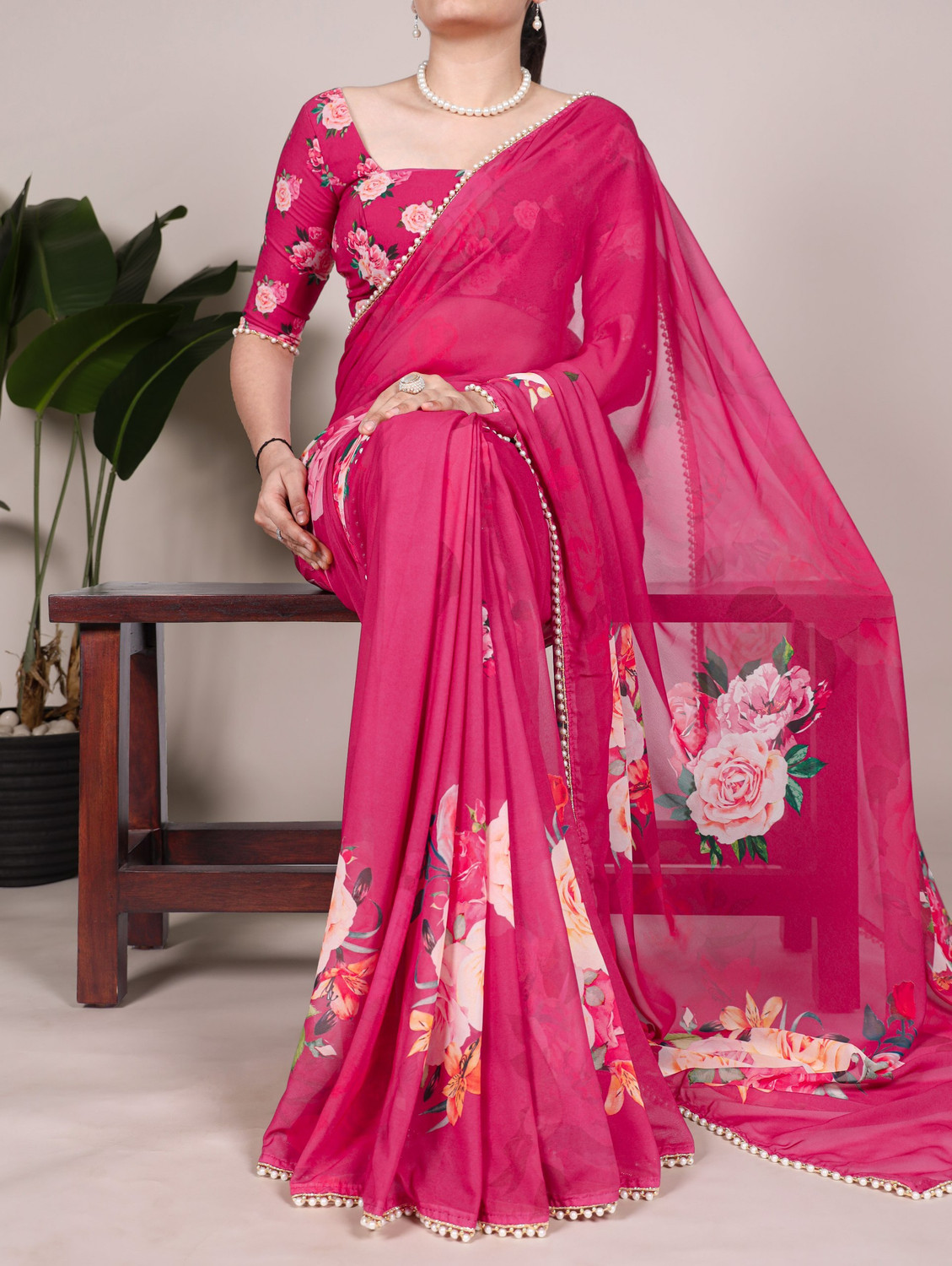 Image of ROYAL OVERSEAS Floral Print Daily Wear Georgette Saree
