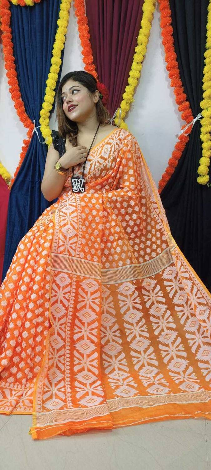 Abharani Saree Kuthir Woven Jamdani Cotton Blend Saree (Orange)