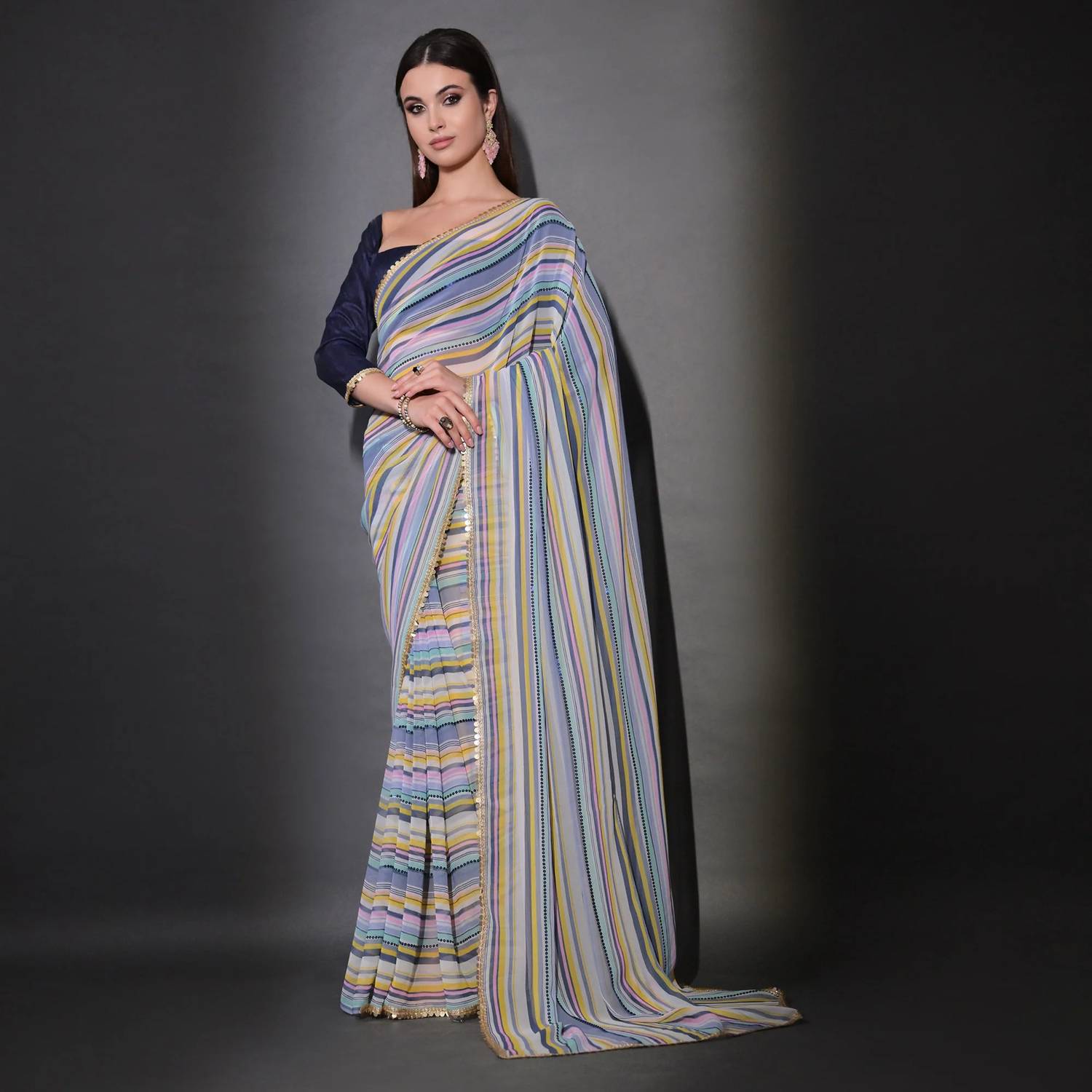 GAVUBAA Floral Print Bollywood Georgette Saree (Multicolor)