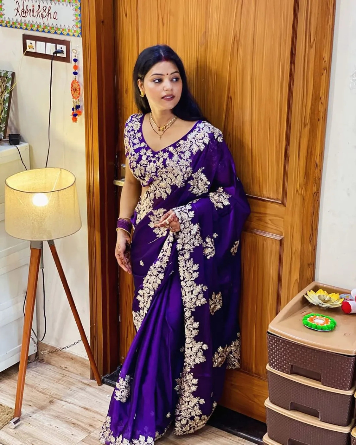 Image of sadika Embroidered Bollywood Silk Blend Saree