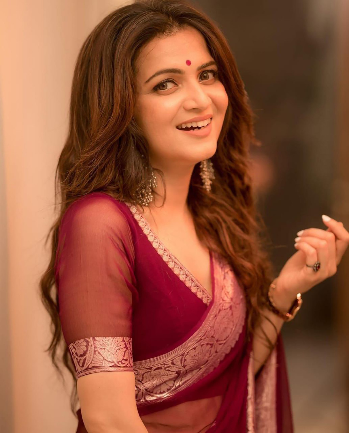 Image of AMRUTKALA SAREES Woven Banarasi Silk Blend Saree