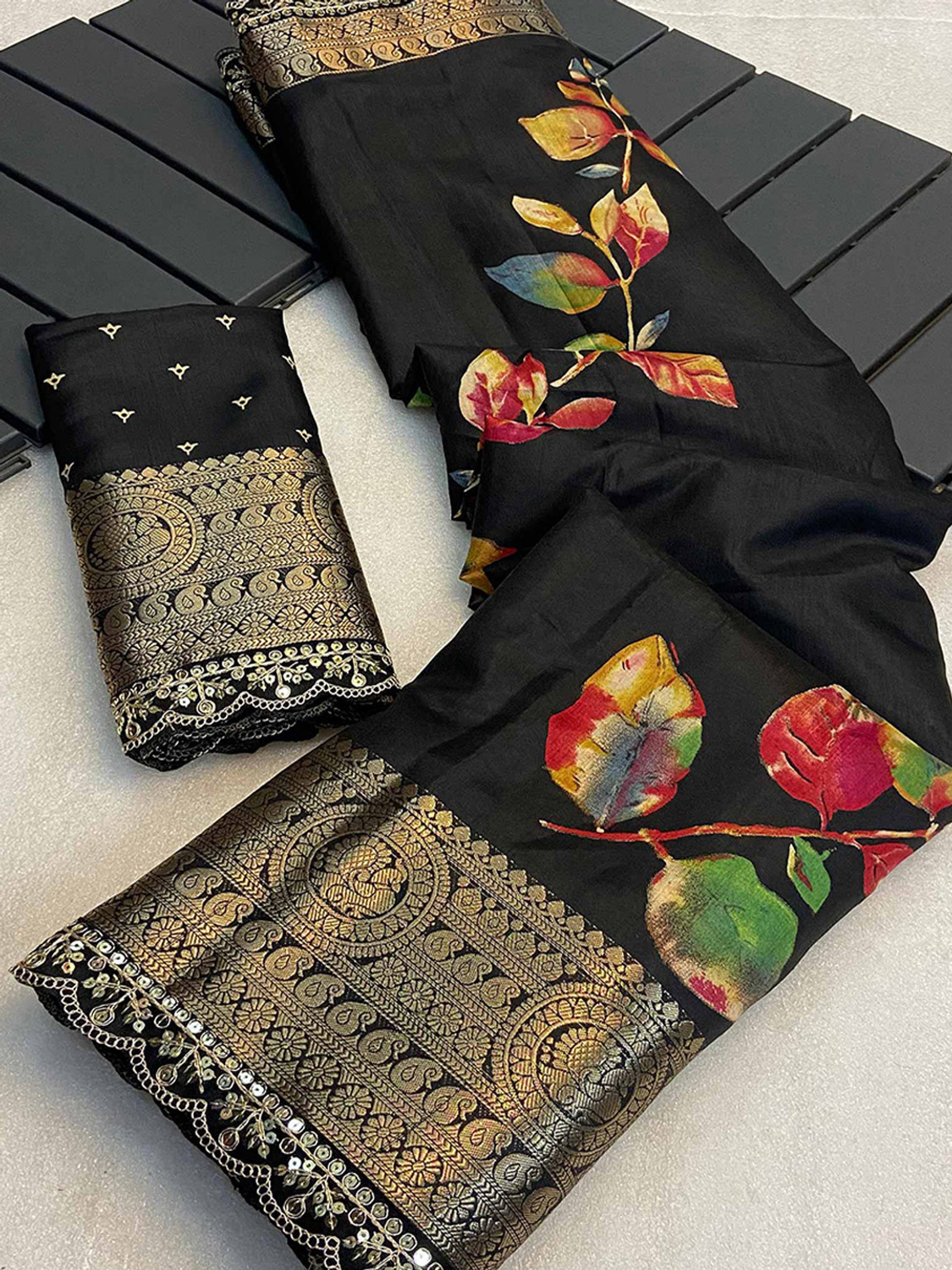 Image of Peachmode Printed Bollywood Silk Blend Saree (Black)