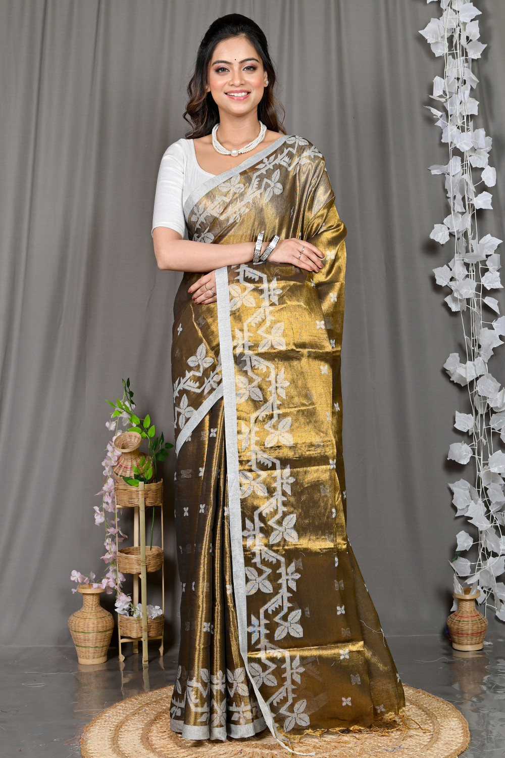 Image of DipDiya Self Design, Woven, Embellished, Paisley Jamdani Cotton Silk Saree