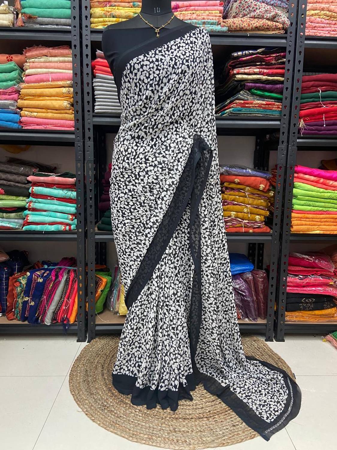bhavika silk mills Floral Print Daily Wear Georgette Saree