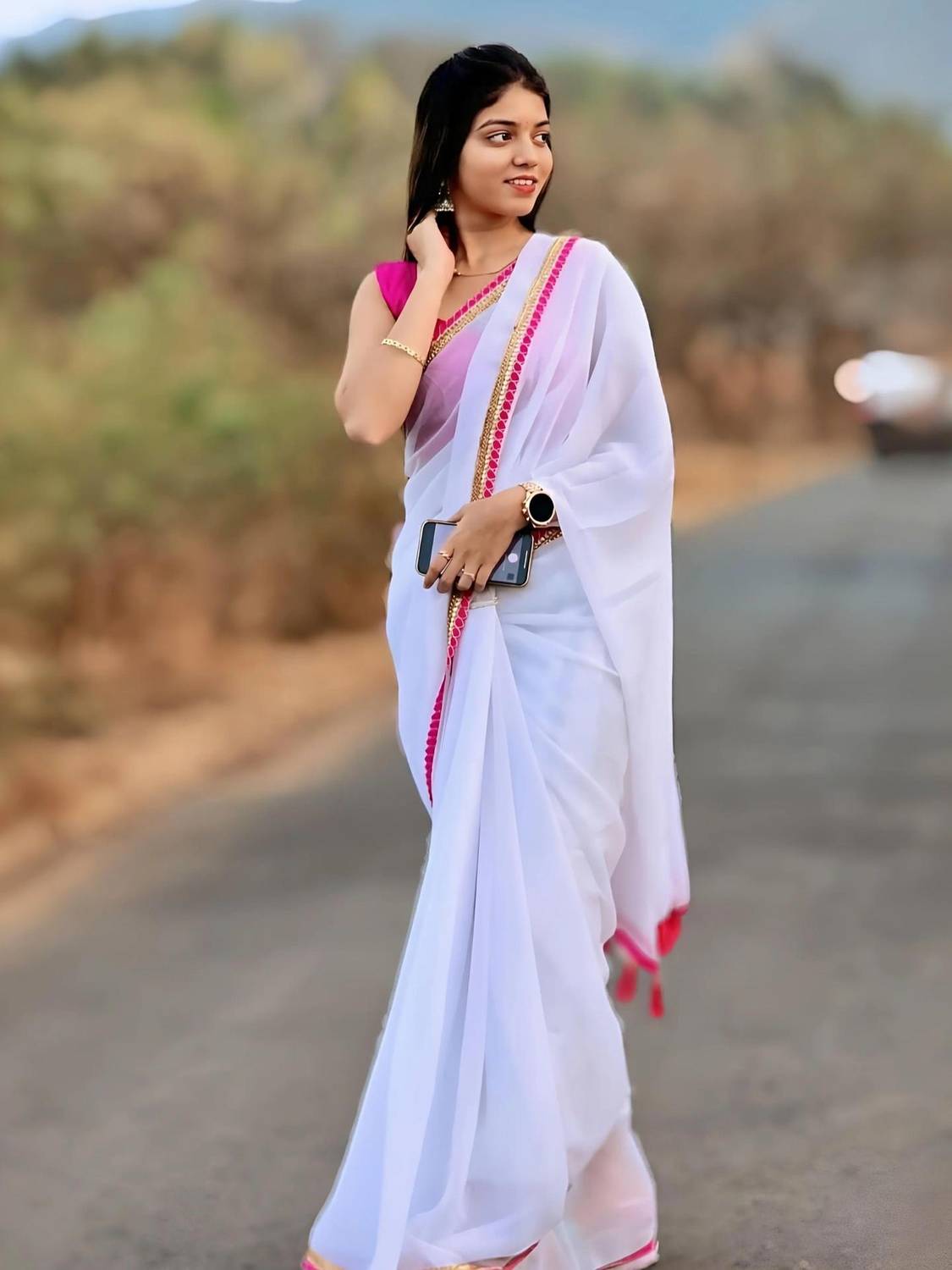 Aastikay Embroidered Bollywood Chiffon, Georgette Saree