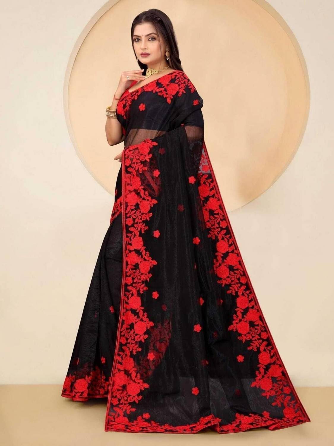 Akhodalkrp Embroidered, Floral Print Bollywood Net Saree