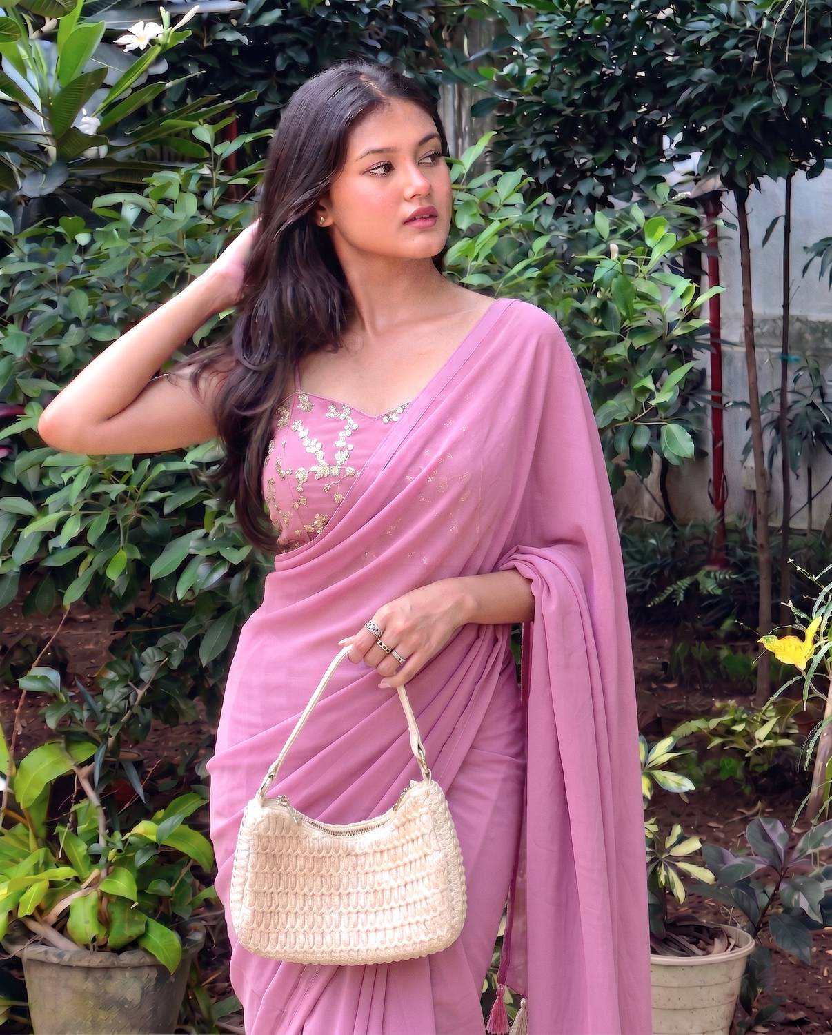 AMIYASILKMILLS Solid/Plain Daily Wear Georgette Saree