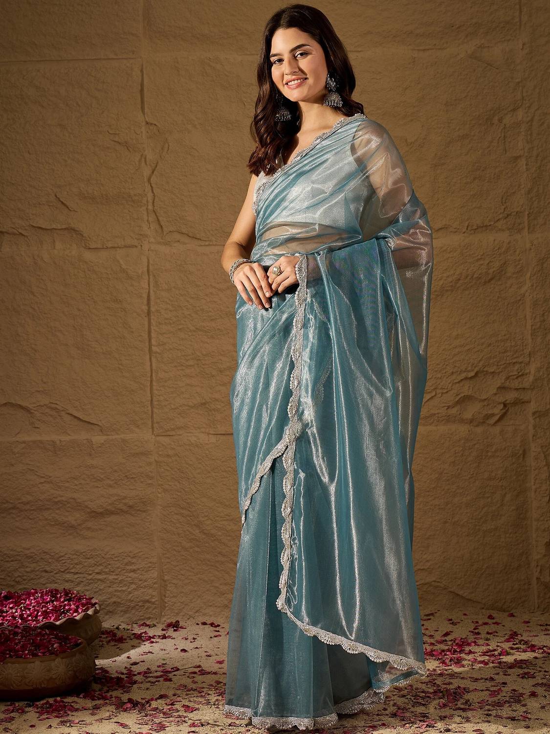AVANSHEE Solid/Plain Bollywood Net Saree