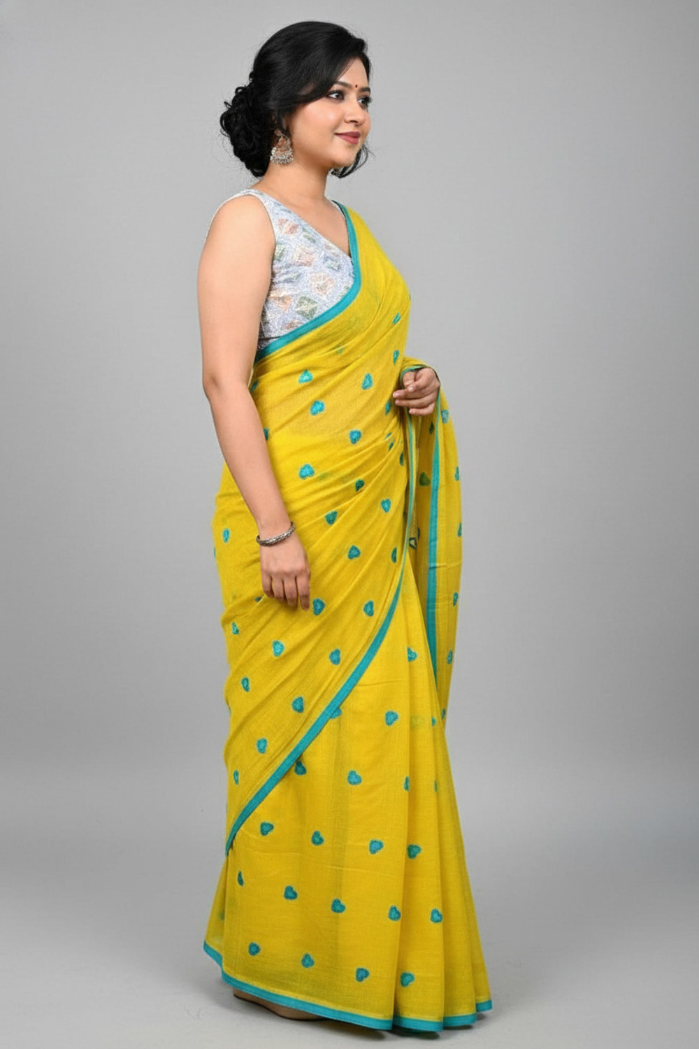 Image of HouseOfCommon Self Design, Woven Handloom Pure Cotton Saree