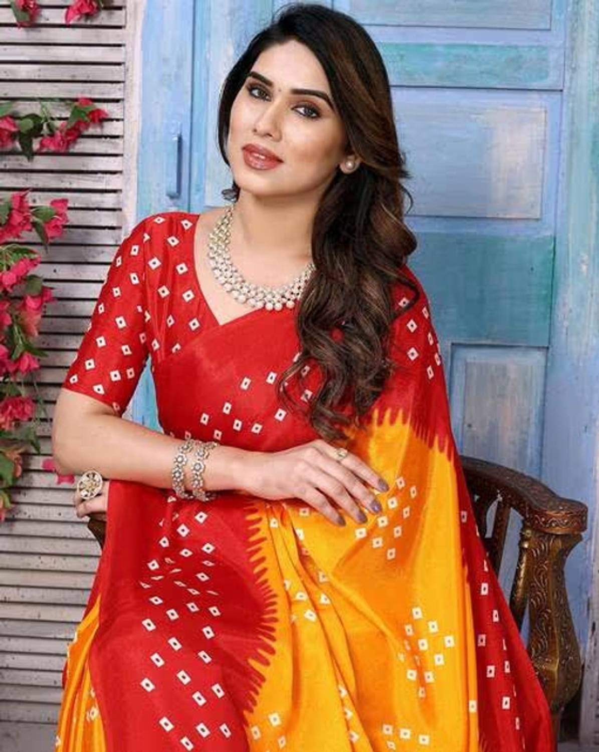 TRENDY TRENDZ Floral Print Daily Wear Tussar Silk Saree