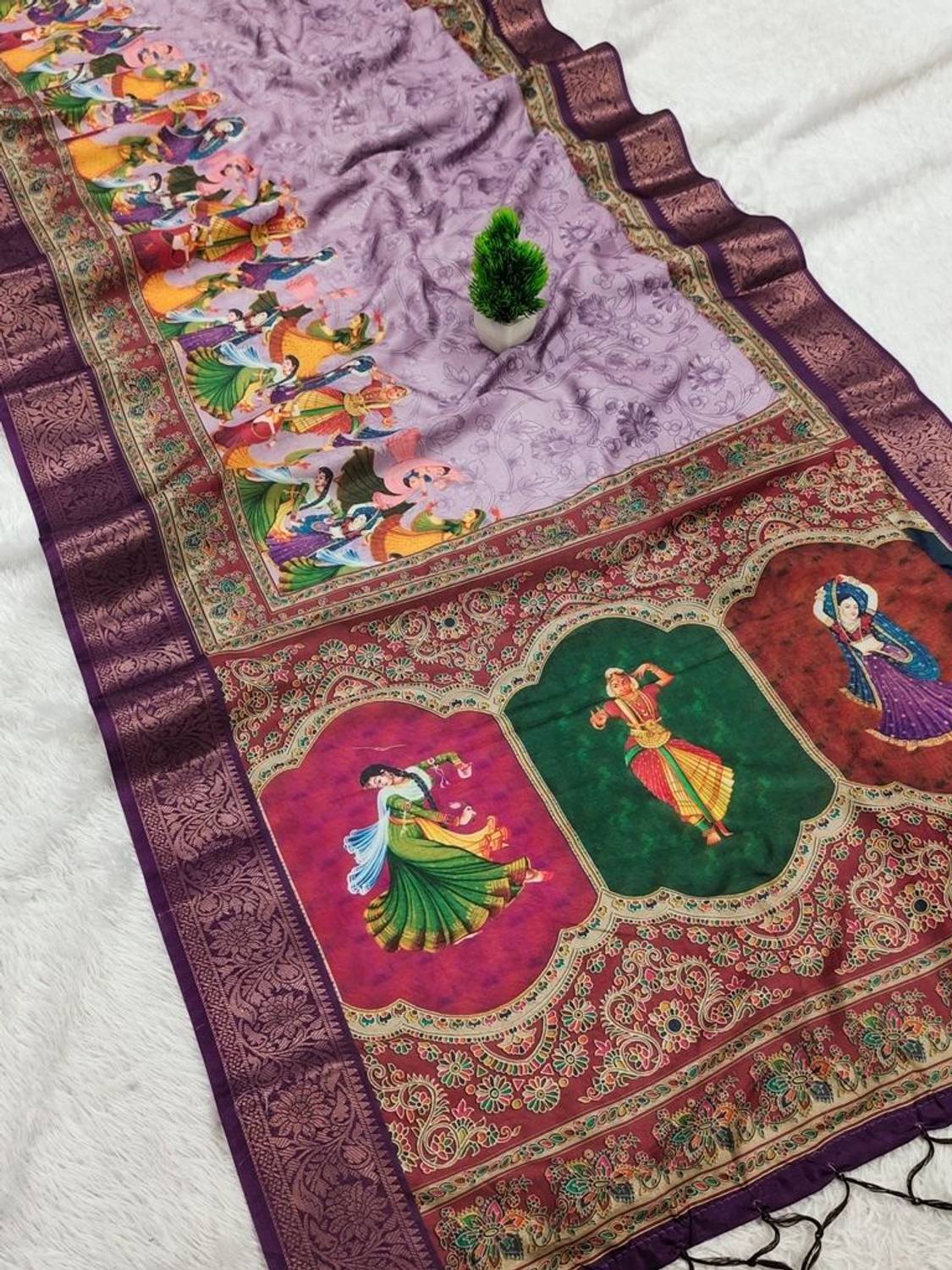 AVANTIKA FASHION Woven, Embellished, Digital Print Kanjivaram Pure Silk, Art Silk Saree