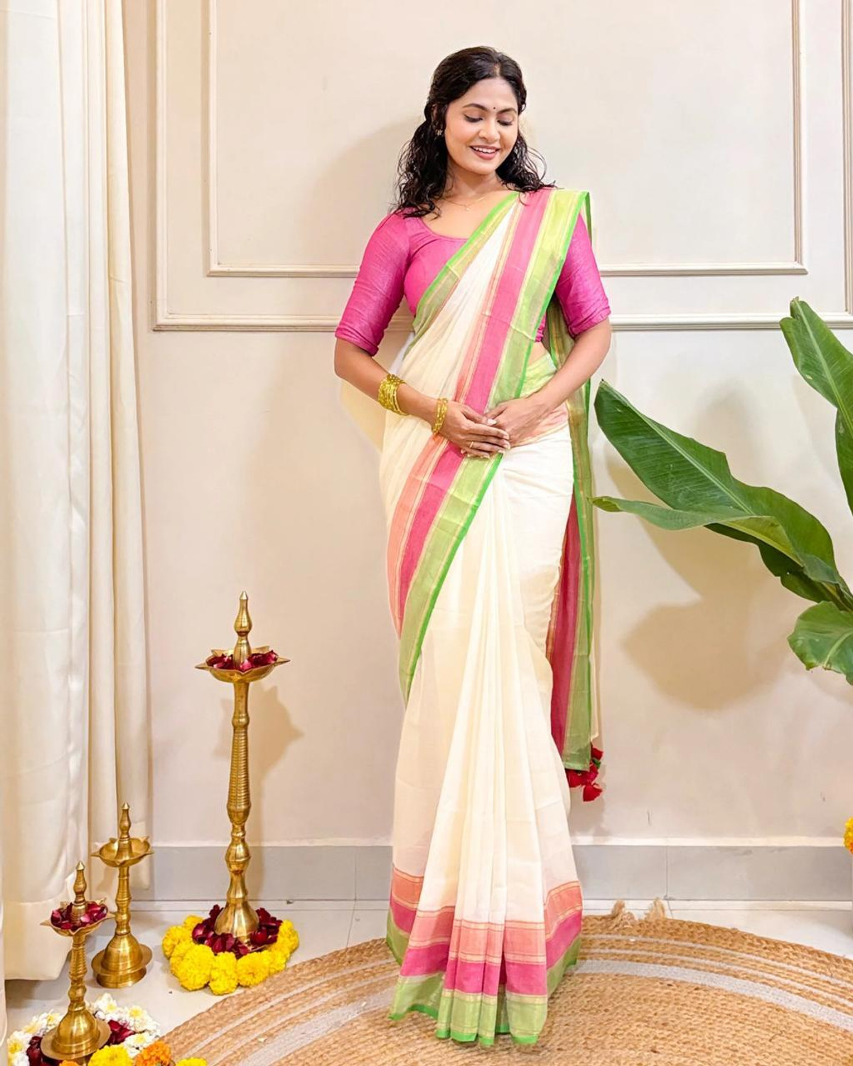 Image of TWRIL Woven Handloom Mulmul, Pure Cotton Saree