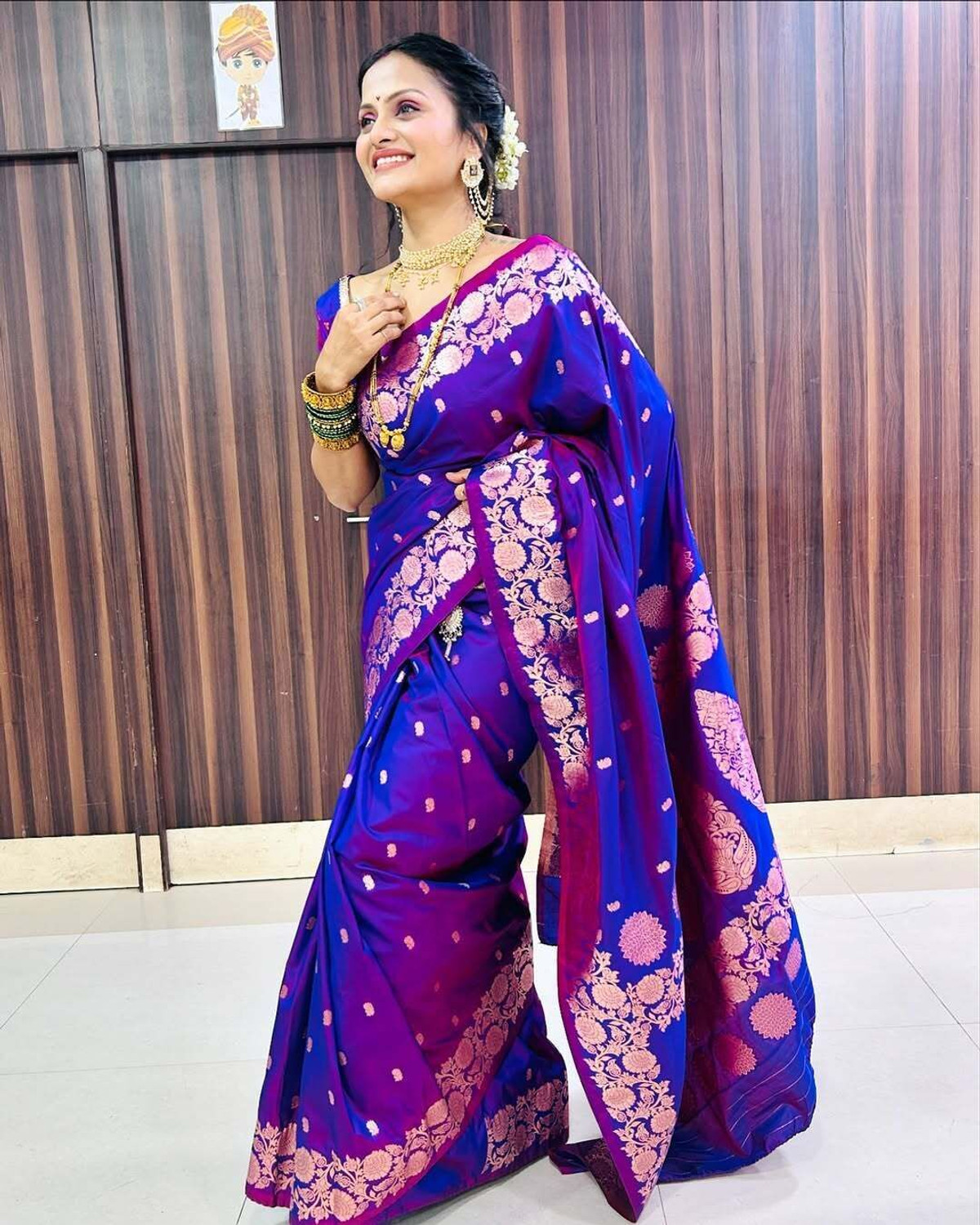 Image of ROYAL JUNCTIONWEAR Woven Banarasi Satin Saree