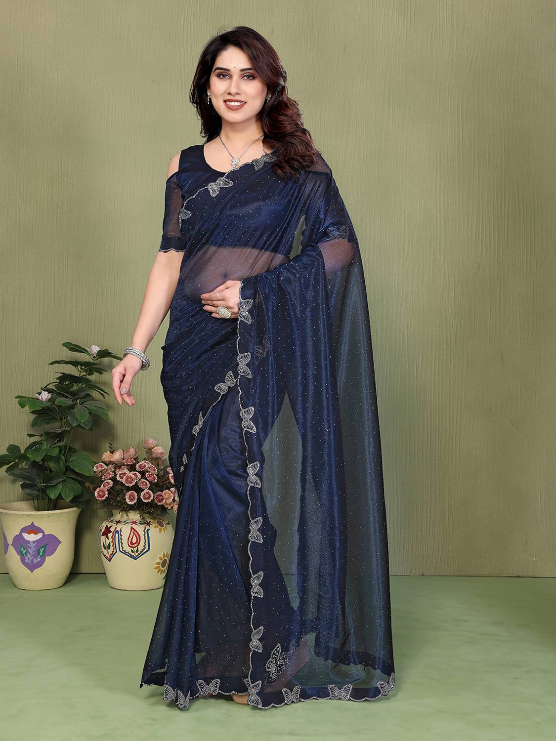 Anand Sarees Embellished, Self Design Bollywood Net Saree