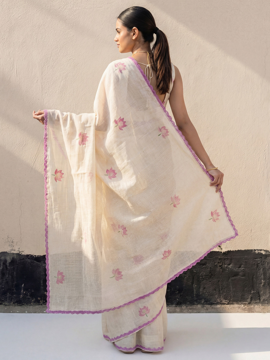 Image of Tasrika Floral Print Bollywood Chanderi, Cotton Blend Saree