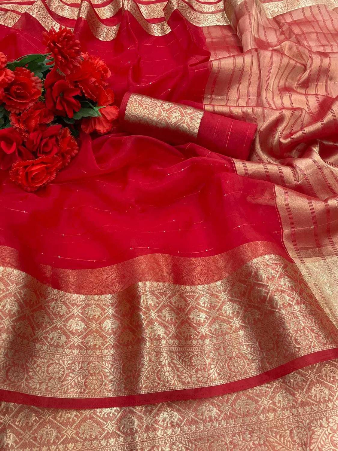 movaliya brothers Printed Banarasi Organza Saree (Red)