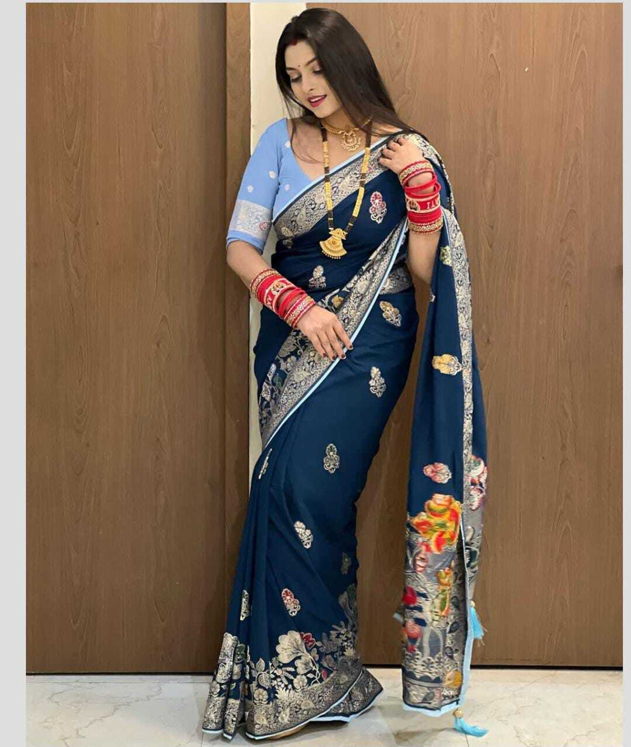 Image of Gajj Kesari World Woven Banarasi Pure Silk Saree (Multicolor)