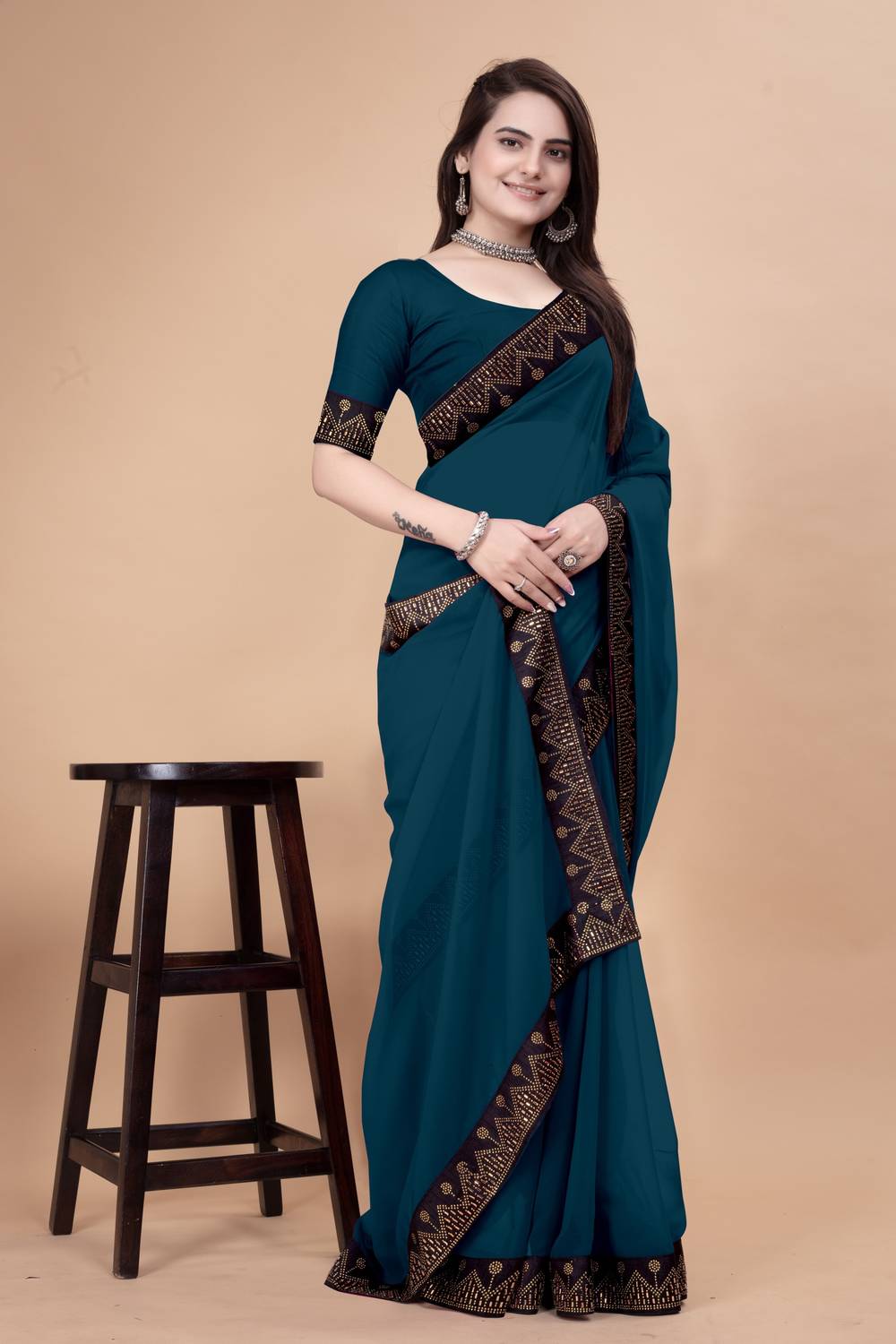 Heturaj Blue Georgette Saree - Image 4
