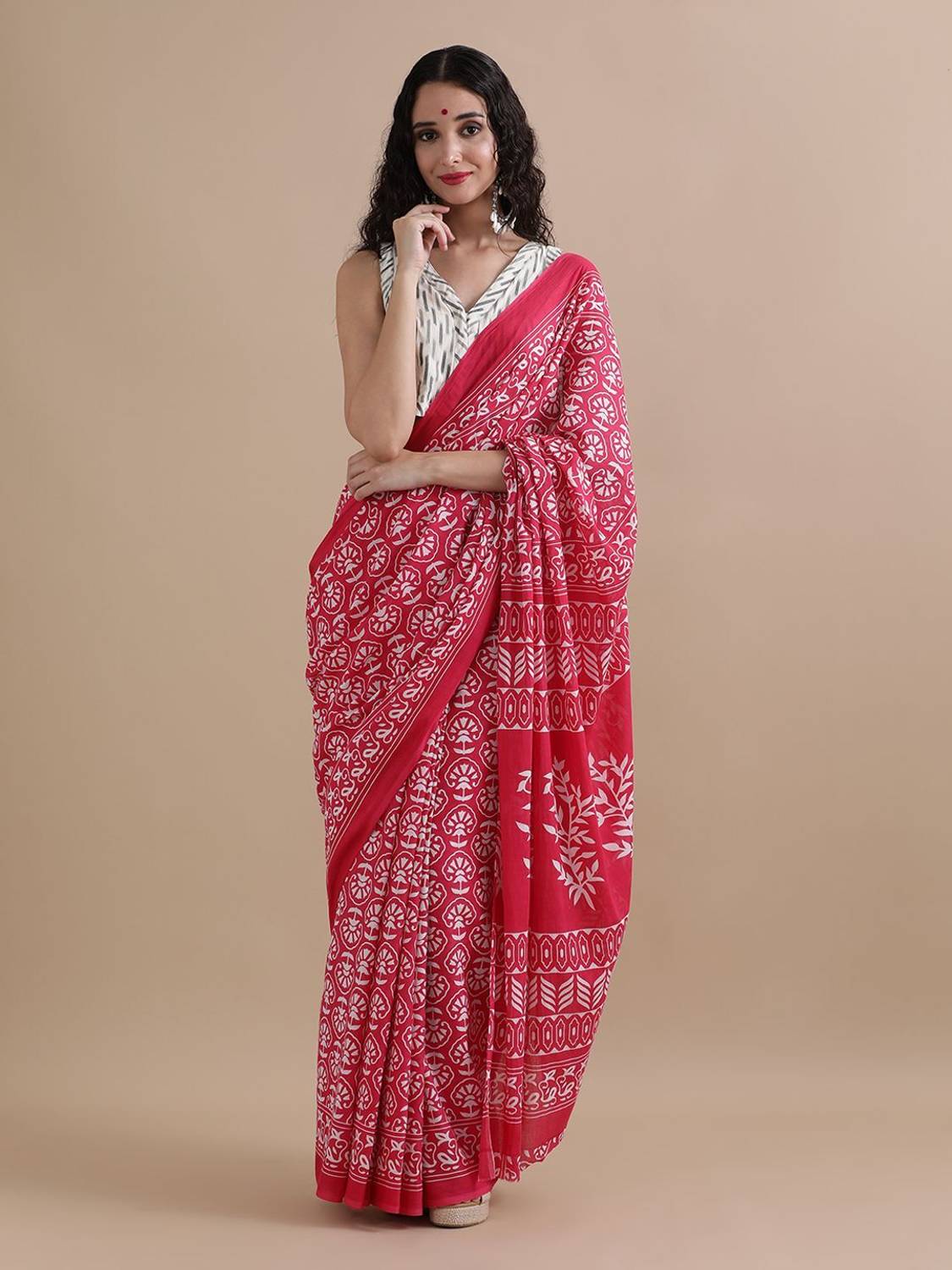 LOVWEAR Printed Ikkat Pure Cotton Saree