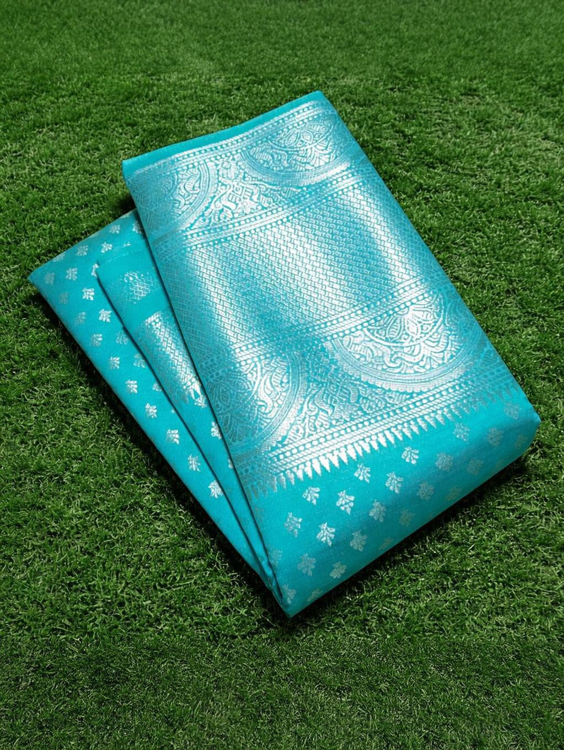 Image of Fascino Fab Printed Kanjivaram Silk Blend Saree