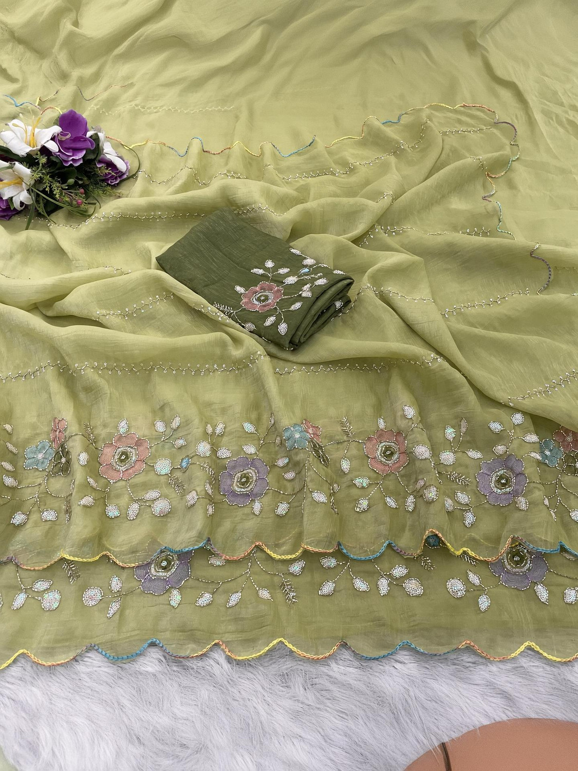 Image of VANISWA Embroidered, Floral Print, Embellished Daily Wear Georgette Saree