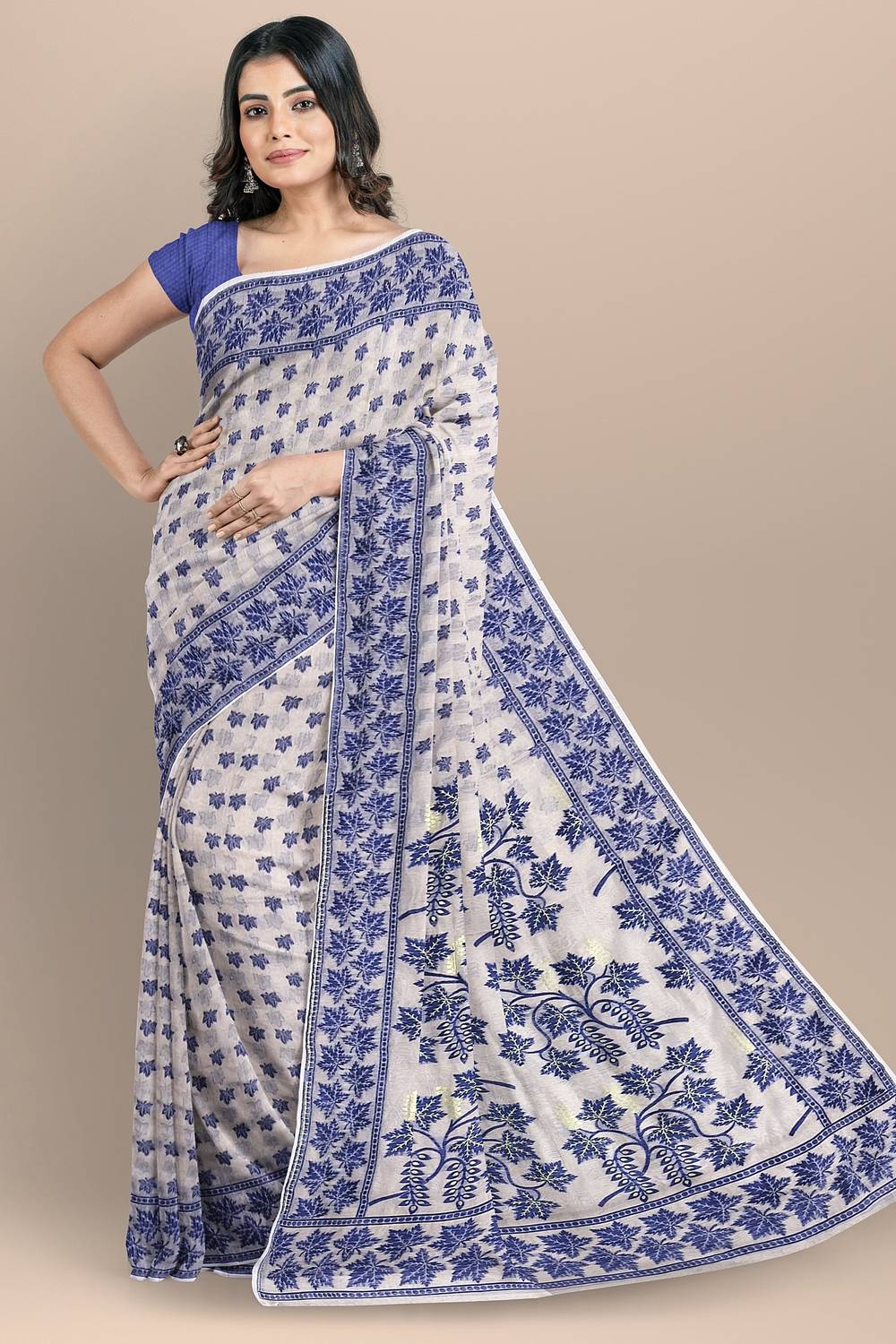 cloud vastra Woven Jamdani Cotton Blend Saree (White, Blue)