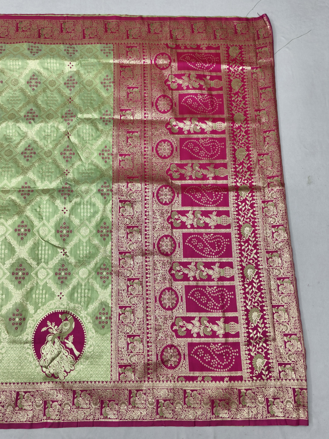 Image of Vomira Woven Banarasi Silk Blend, Art Silk Saree