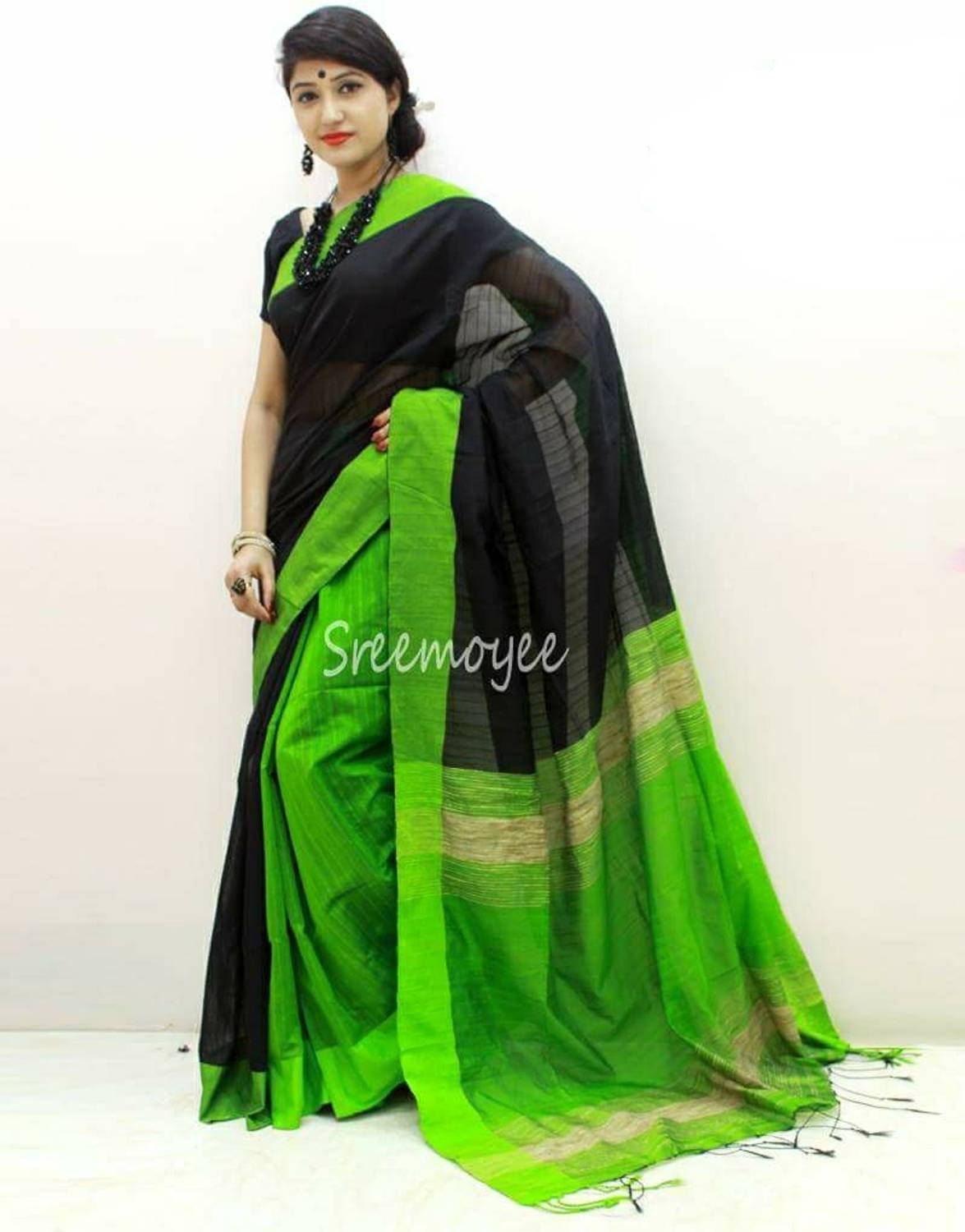 Shyamali Boutique Solid/Plain Handloom Cotton Silk Saree