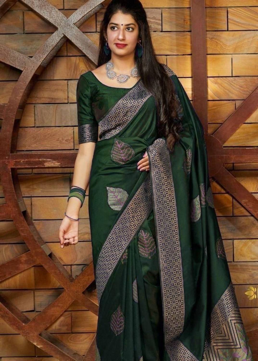 Kanjivaram Woven, Embroidered, Self Design Kanjivaram Pure Silk, Jacquard Saree