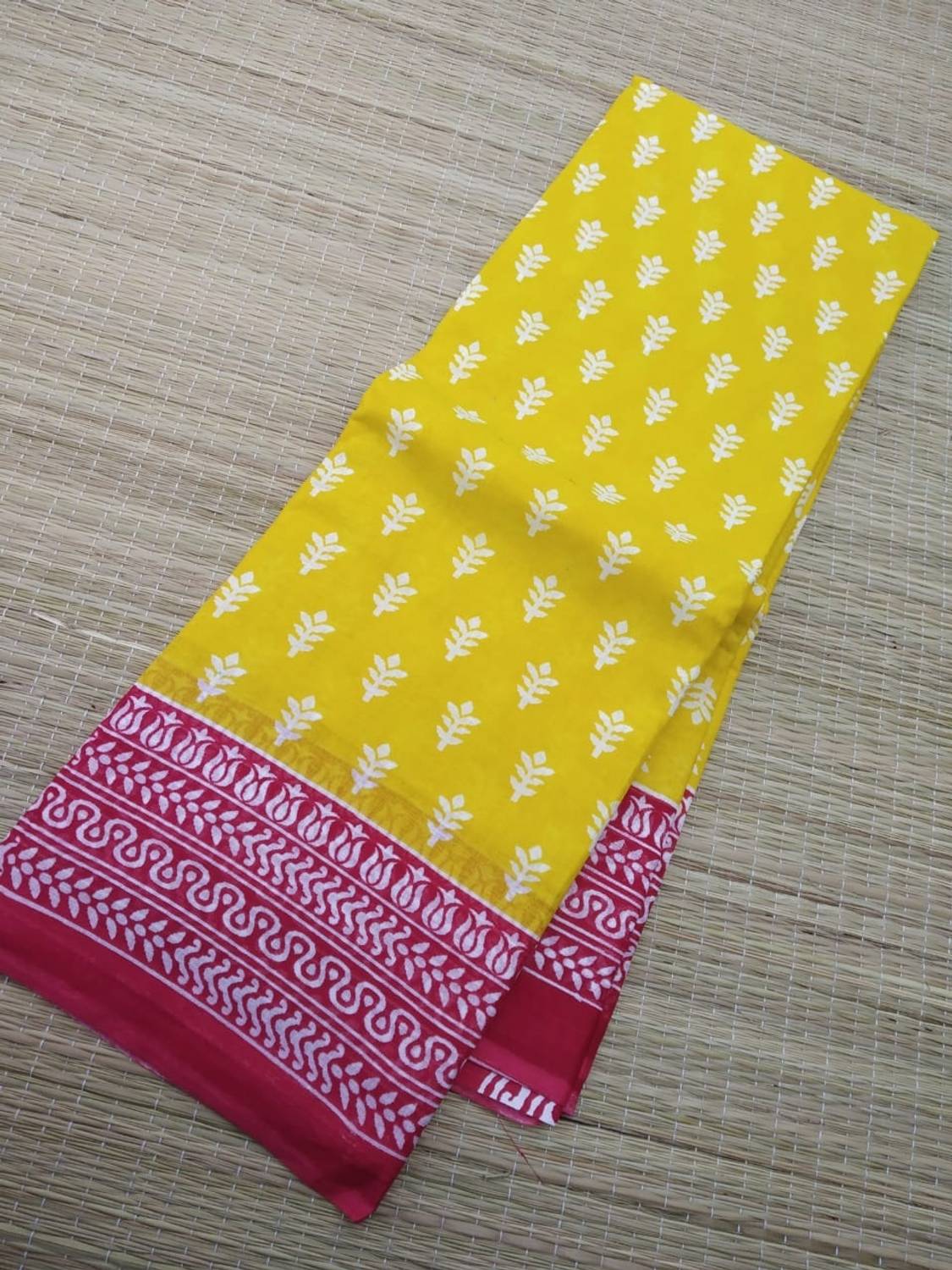 Bou Thakuranir Haat Printed Hand Batik Pure Cotton Saree