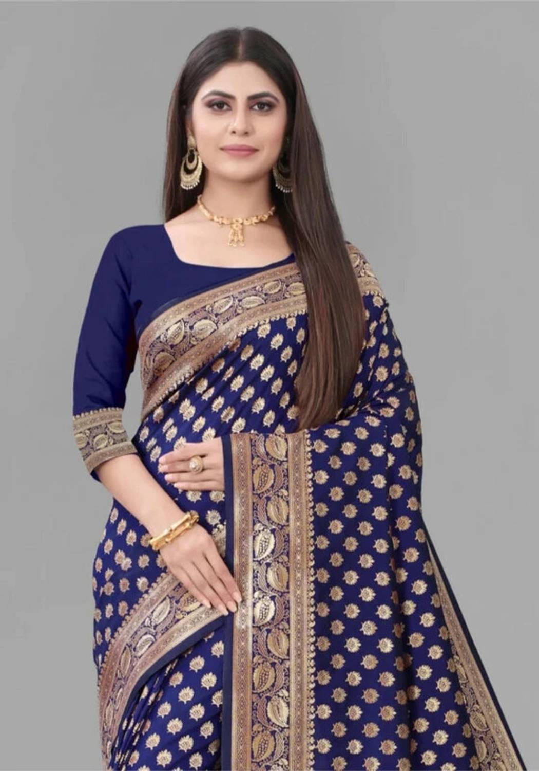 AVDOM Woven Kanjivaram Silk Blend Saree