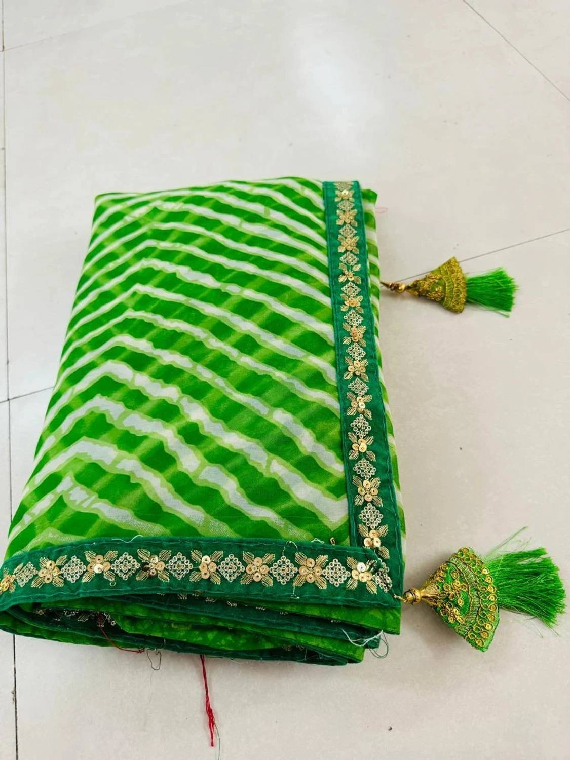 sonudi Ready to Wear Printed Bandhani Georgette Saree (Green)