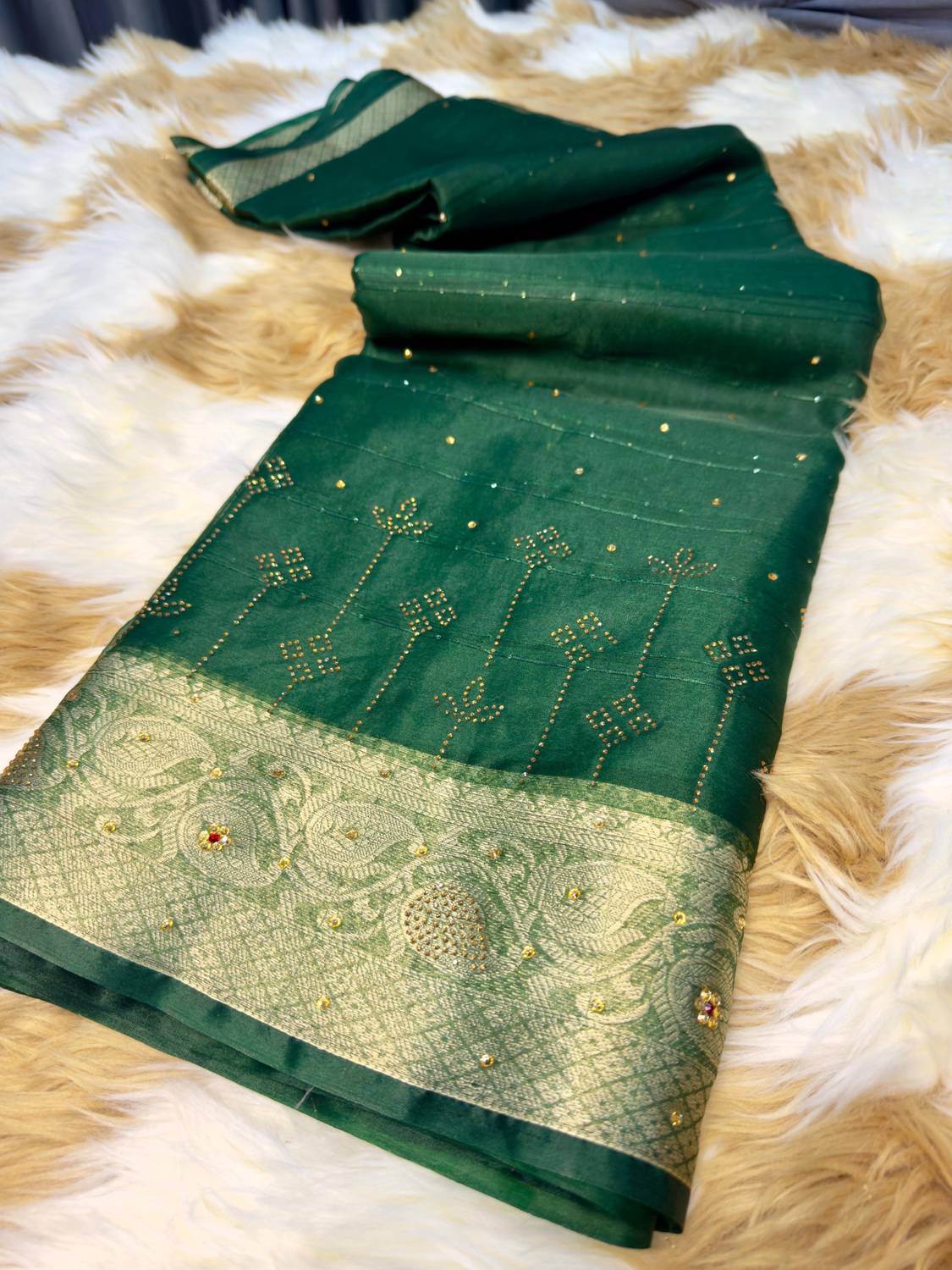 Banaras silk palace Embellished Bollywood Organza Saree
