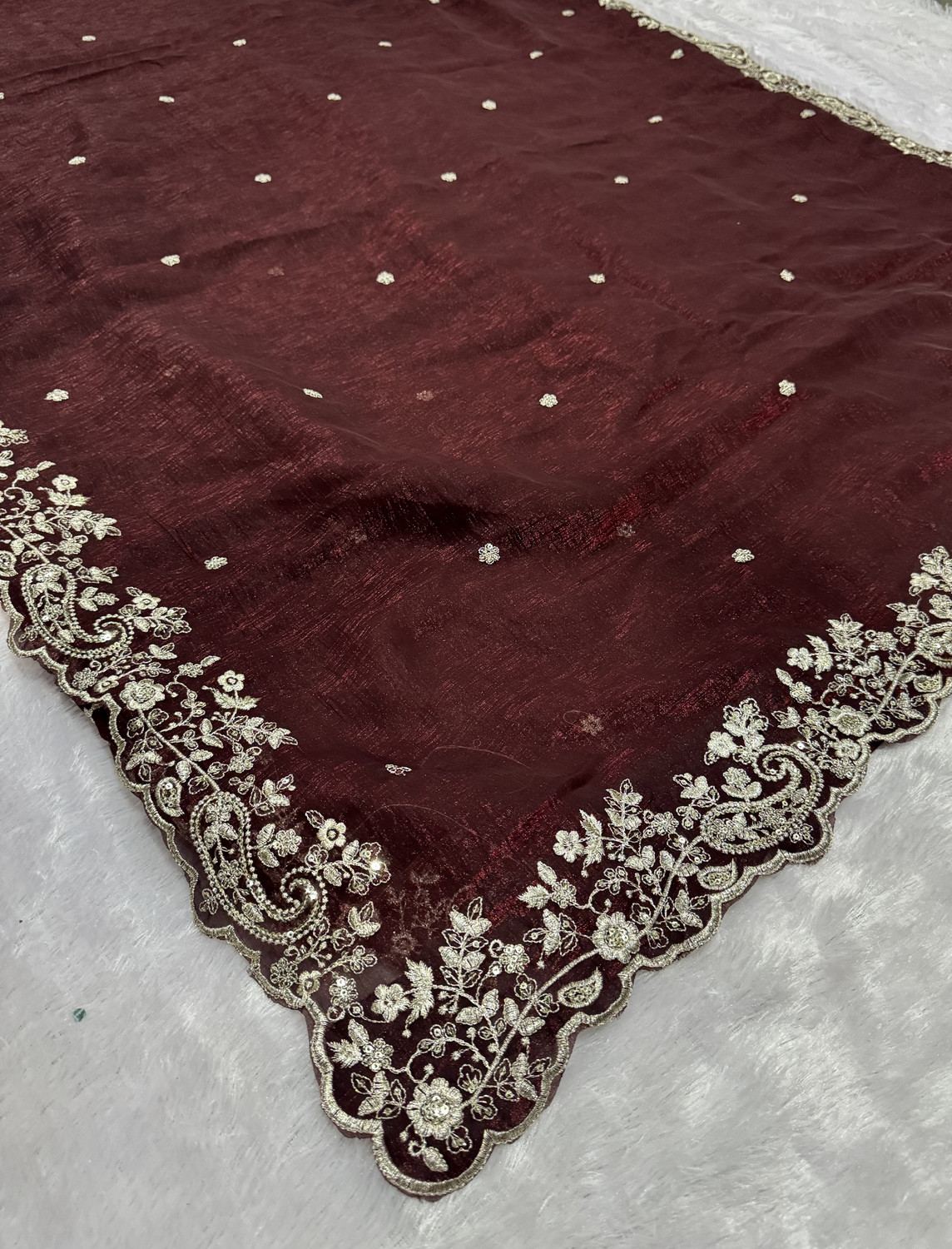 Image of VIVAI CREATION Embroidered Berhampuri Silk Blend Saree