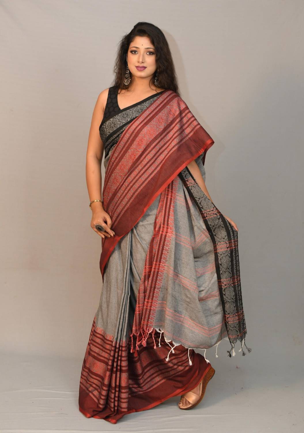 ADbutiq Printed, Woven Bollywood Cotton Blend Saree