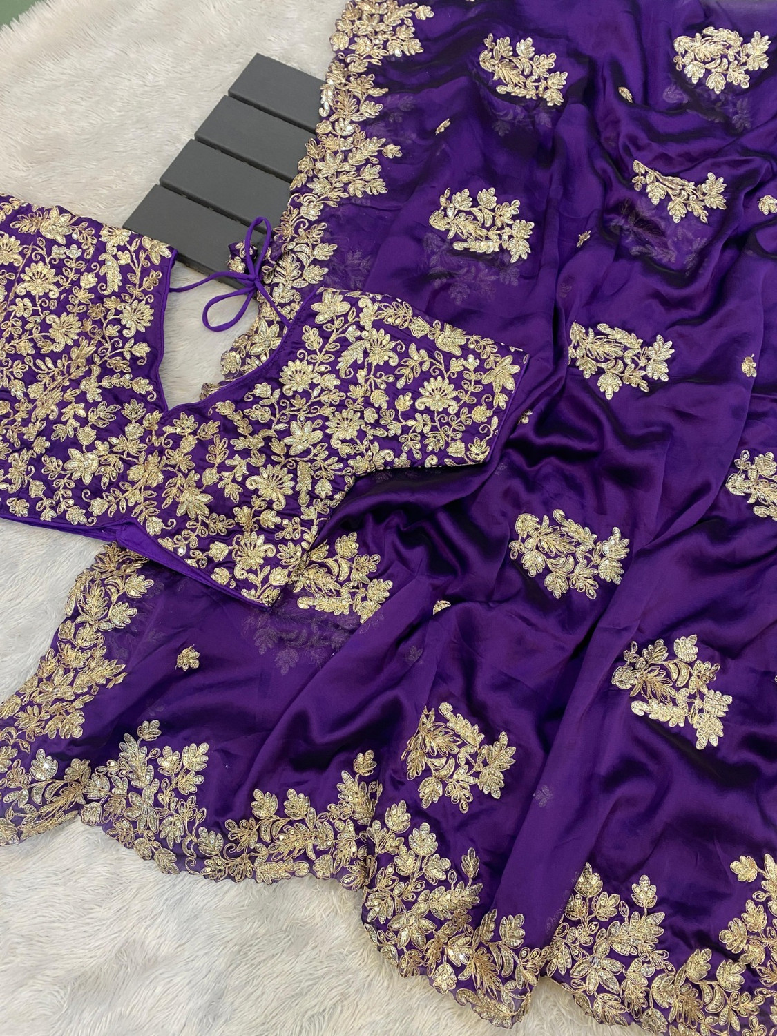 Image of sadika Embroidered Bollywood Silk Blend Saree