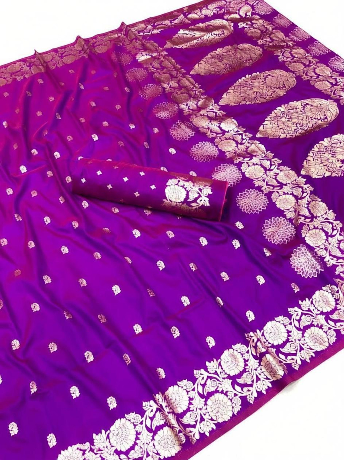 Image of ROYAL JUNCTIONWEAR Woven Banarasi Satin Saree