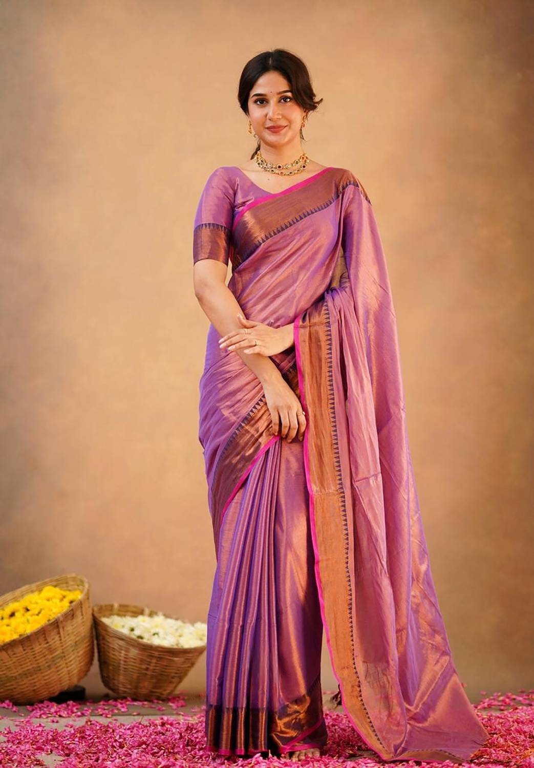 RIDDHIMAN FASHION Self Design Handloom Tissue Saree