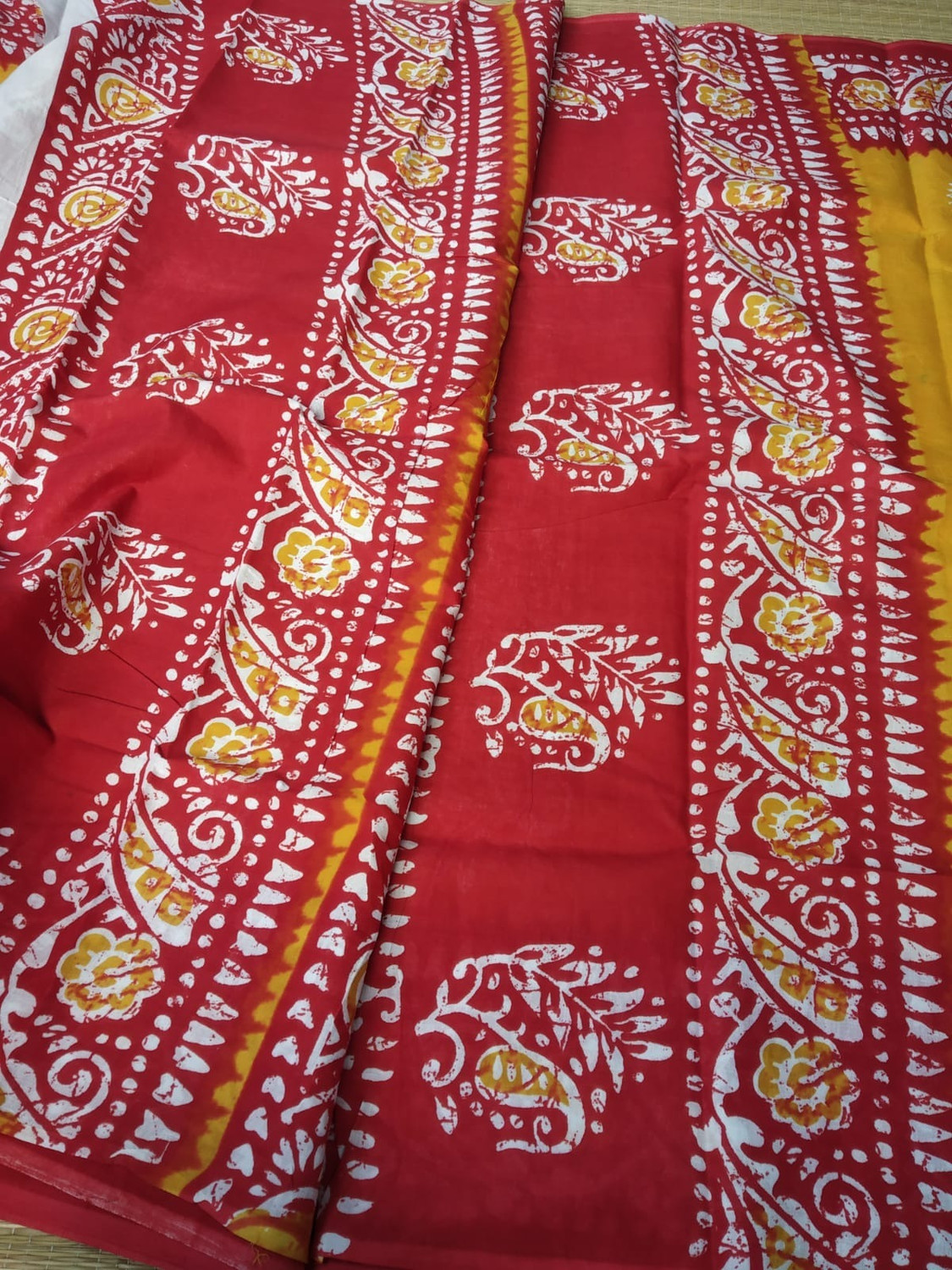 Image of Bou Thakuranir Haat Printed Hand Batik Pure Cotton Saree