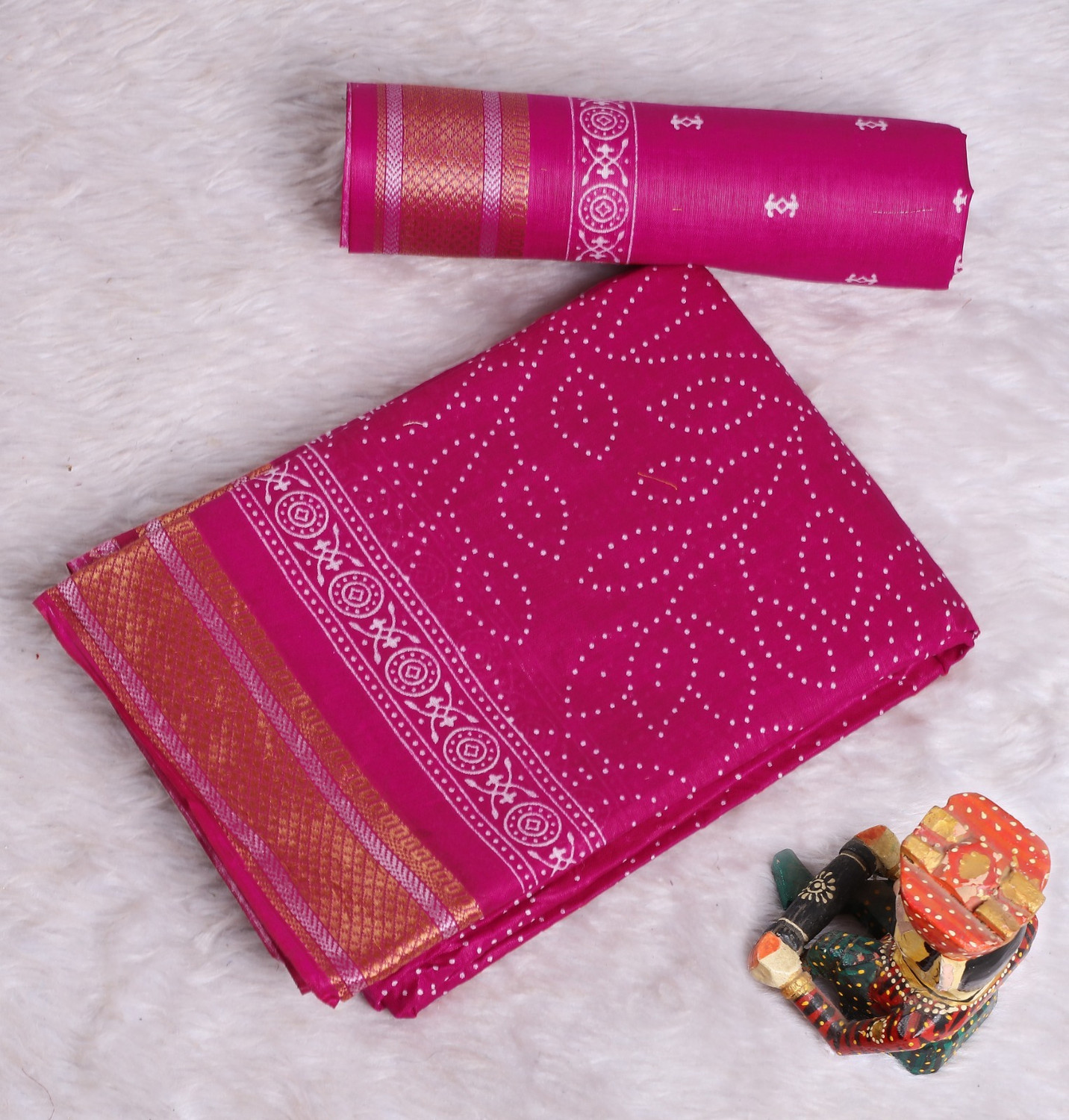 Image of RJ CREATION Printed, Graphic Print, Blocked Printed, Floral Print, Paisley Gadwal Pure Cotton Saree