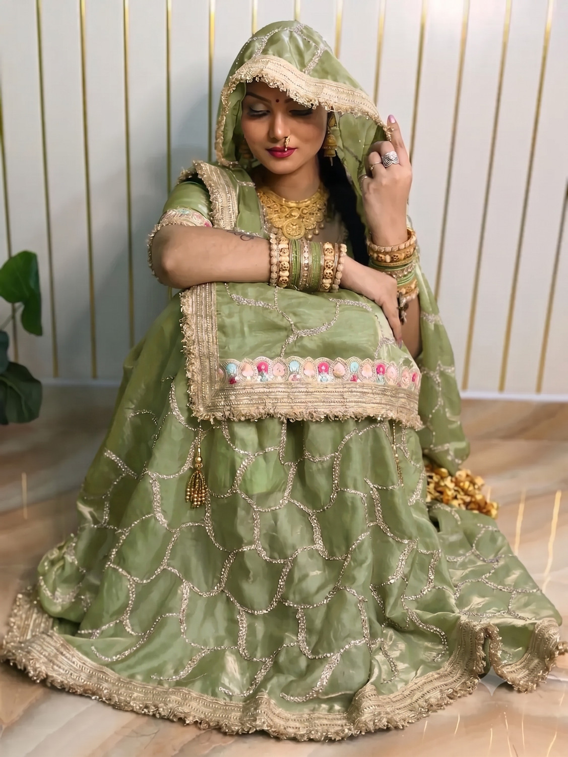 Image of AVIRAT DESIGNER STUDIO Embroidered, Embellished Bollywood Georgette Saree