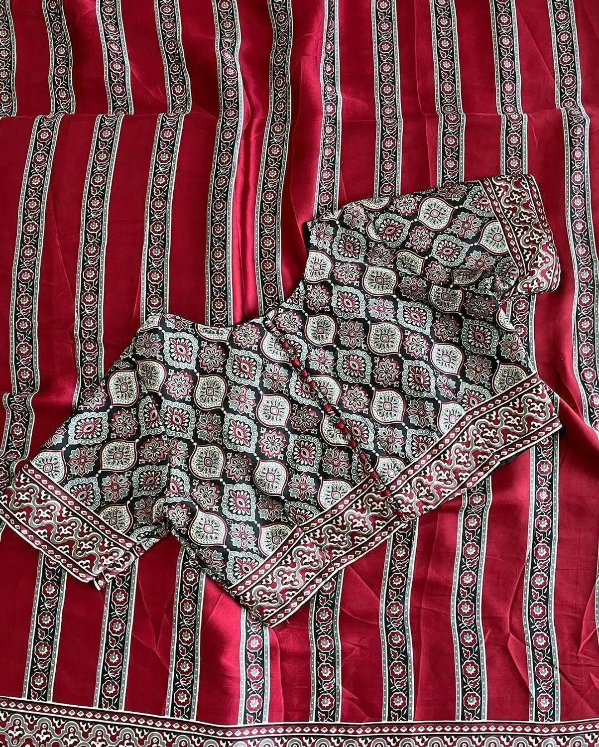 Image of BADE SUHANE Printed Daily Wear Crepe Saree