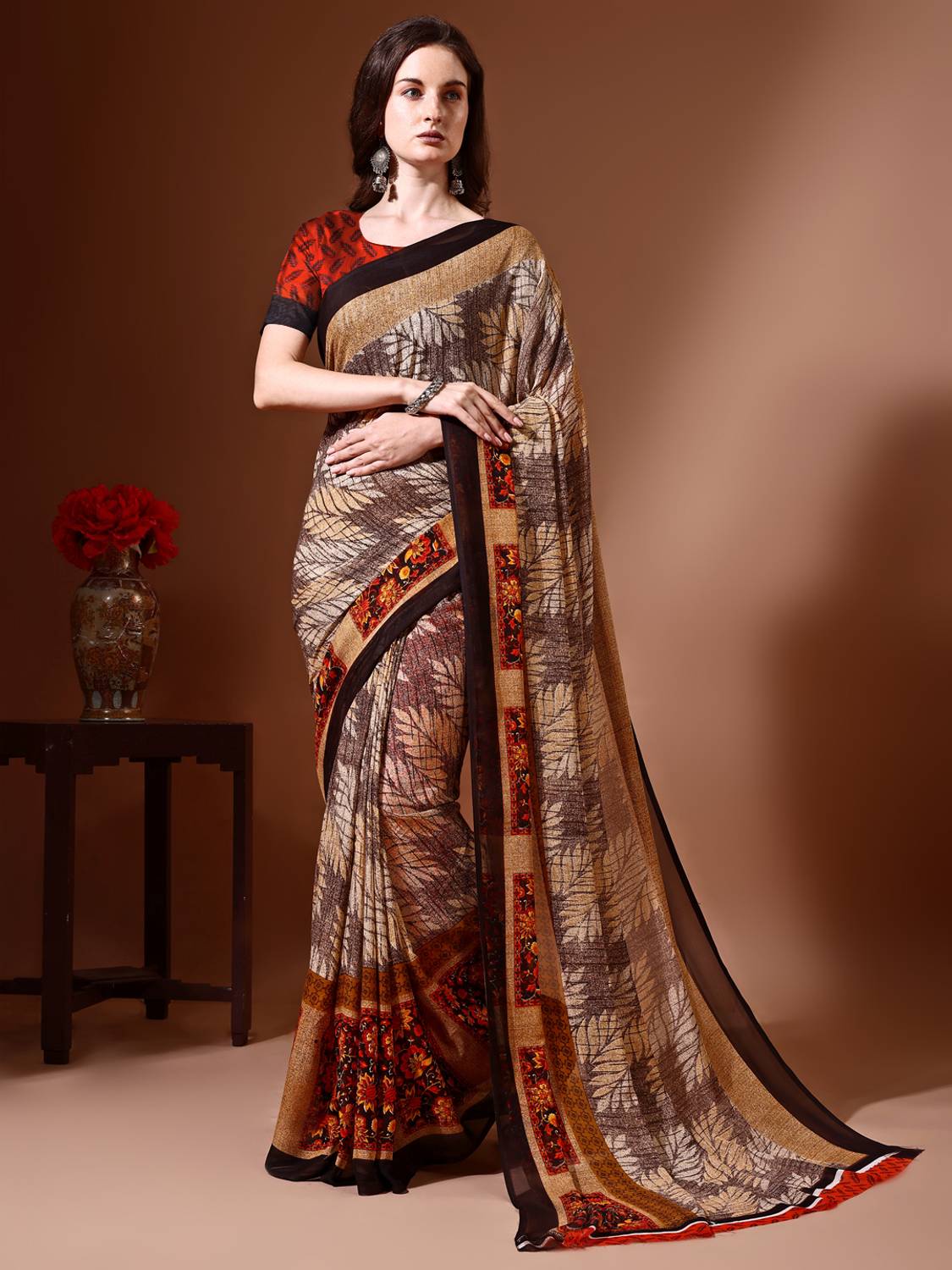 Leelavati Printed Daily Wear Georgette Saree (Black, Beige, Red)