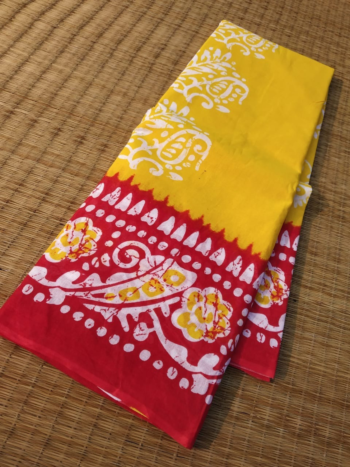 Image of Bou Thakuranir Haat Printed Hand Batik Pure Cotton Saree